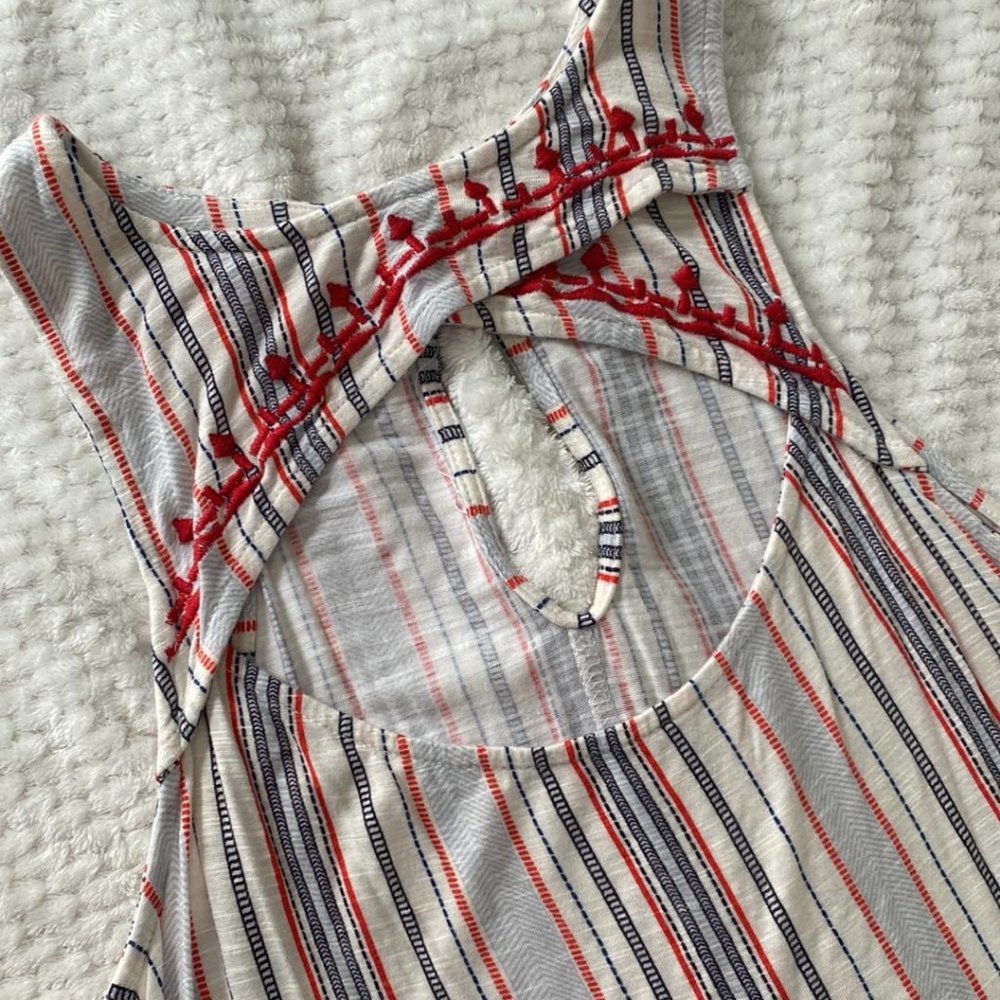 Open Front Multi Color Tank Top (M)